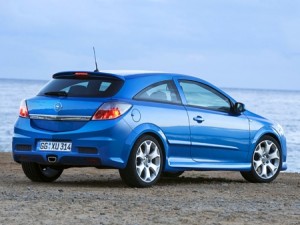 La nueva generación del Opel Astra OPC llevará un 1.8 de 240 CV