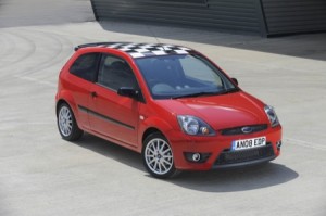 Reino Unido: Ford Fiesta Zetec S Red