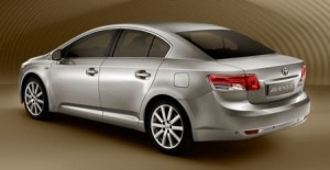 Primera foto oficial del Toyota Avensis 2009
