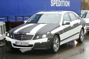 Mercedes Clase E, ahora con menos camuflaje