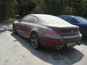 BMW M6 abandonado en Dubai