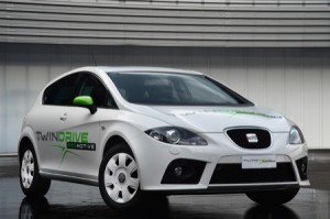 SEAT presenta un prototipo de coche eléctrico basado en el León