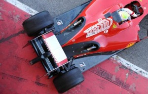 Ferrari modifica los escapes del F60, finalmente