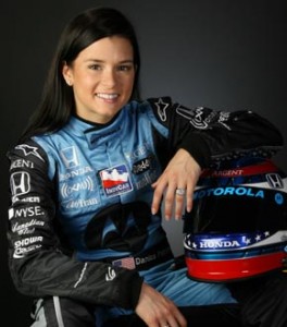 Danica espera la llamada, pero…