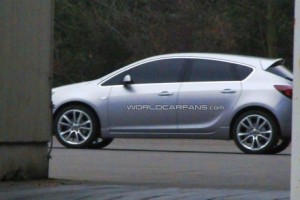 Nuevo Opel Astra, totalmente al descubierto