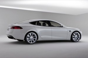 Tesla S, ¡primeras imágenes de estudio!
