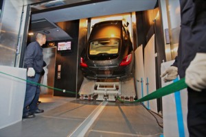 Subiendo 94 plantas con el Porsche Panamera