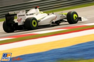 Jenson Button vuelve a llevarse la pole