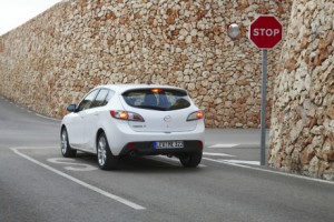 España: Llega el Mazda3 i-Stop