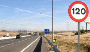 España: ¿Límite de 140 Km/h en las autopistas de peaje?