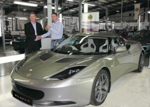 Se entrega el primer Lotus Evora