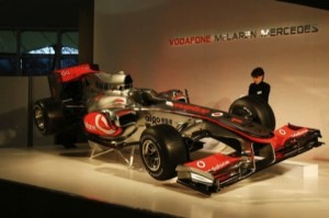 McLaren MP4-25: presentación