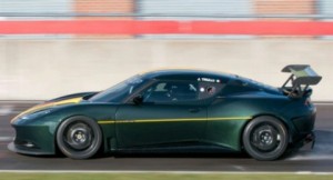 Jarno Trulli ayuda a desarrollar el Lotus Evora Cup