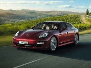 Ya es oficial: Porsche Panamera V6