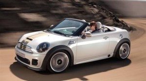 MINI fija el objetivo en el Mazda MX-5