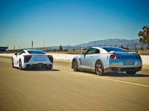 Lo estabas esperando: Lexus LF-A versus Nissan GT-R
