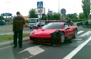 Llega el primer Ferrari 458 Italia accidentado