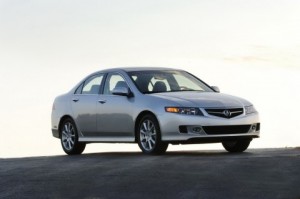 Acura llama a revisión a 167.000 unidades del TSX