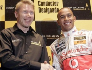Mika Hakkinen puede ser el nuevo manager de Lewis Hamilton