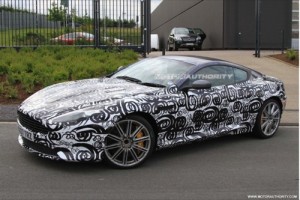 Renovado Aston Martin DBS: cazado