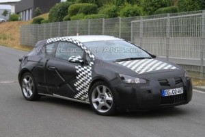 Opel Astra GTC: ¡cazado!