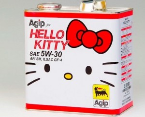 Hello Kitty lanza su propio aceite para motores