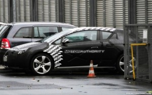 Nuevo Opel Astra GTC: cazado