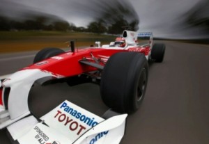 Pirelli, Nick Heidfeld y Toyota