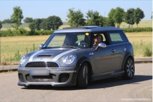 Nuevas fotos espía del MINI híbrido: fotos espía