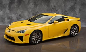 Y entonces, llegó el Lexus LF-A amarillo