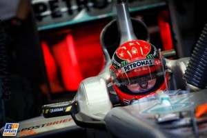 Michael Schumacher, muy contento con Pirelli