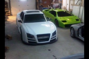 Audi R8 sedán, no, afortunadamente no es oficial