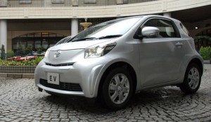 Toyota se atreve con el iQ eléctrico