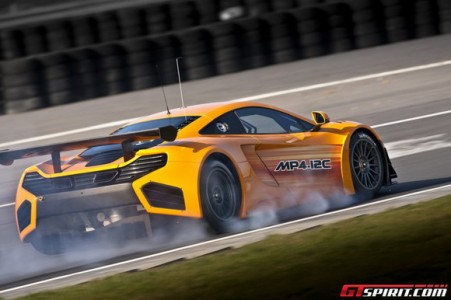 official_mclaren_mp4_12c_gt3_racer_003