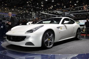 Salón de Ginebra: Ferrari FF oficial