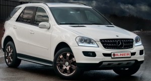 El preparador búlgaro Vilner viste el Mercedes ML 350