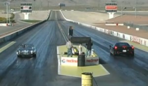 Shelby Cobra vs Ferrari 458 Italia y 400.000 dólares para el ganador