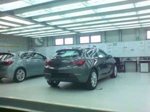 El nuevo Opel Astra GTC, filtrado en Facebook