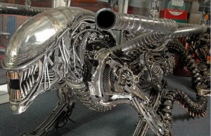 Coches usados transformados en arte