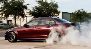 900 caballos en un Mercedes-Benz C63 AMG
