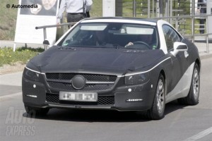 Mercedes SL, y más fotos espía