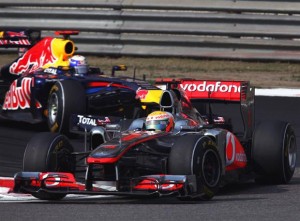 Lewis Hamilton se lleva un impresionante Gran Premio de China