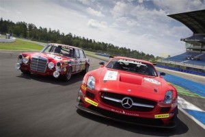 Mercedes SLS AMG GT3 y 300 SEL 6.3, cara a cara