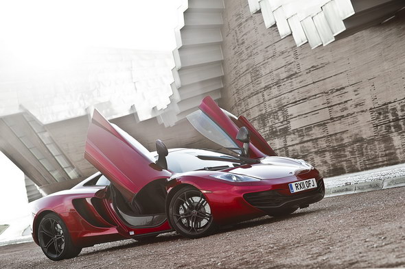 McLaren-MP4-12C-4