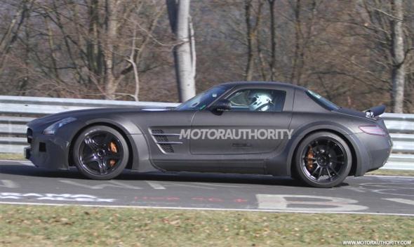 2014-mercedes-benz-sls-amg-black-series-spy-shots_100386363_m