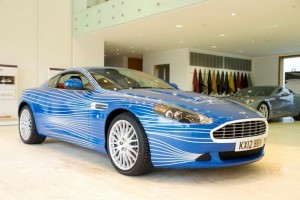 Aston Martin DB9 1M, para celebrar el primer millón de fans en Facebook