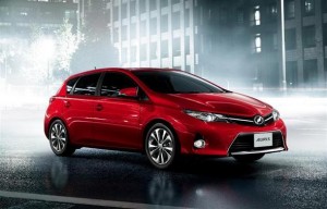 Más fotos oficiales: 2013 Toyota Auris
