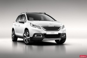 Peugeot 2008 muestra su cara