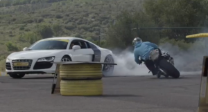 Especial drift: Audi R8 vs BMW S1000RR