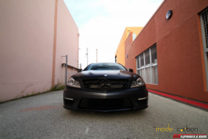 Mercedes C63 AMG Coupe Fantasy Dark Carbon Mode